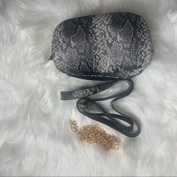 Snake Chain Shoulder Waist Bags Fanny Belt Packs - Picture 6 of 7